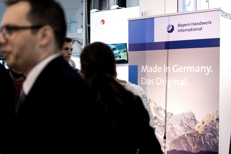 Gemeinschaftsstand auf der Internationalen Maschinenbaumesse